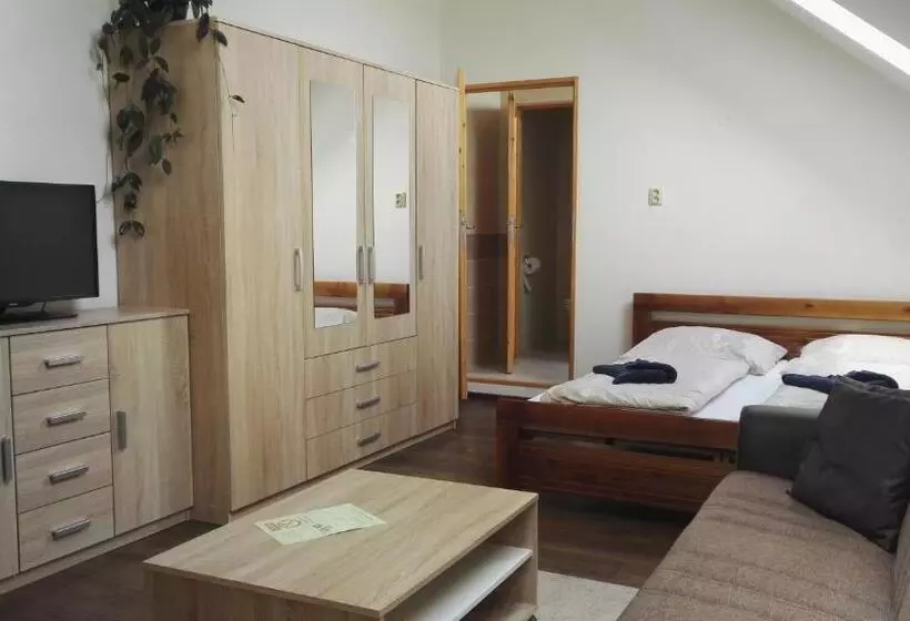 Majatalo Ubytování V Soukromí Opolany U Poděbrad