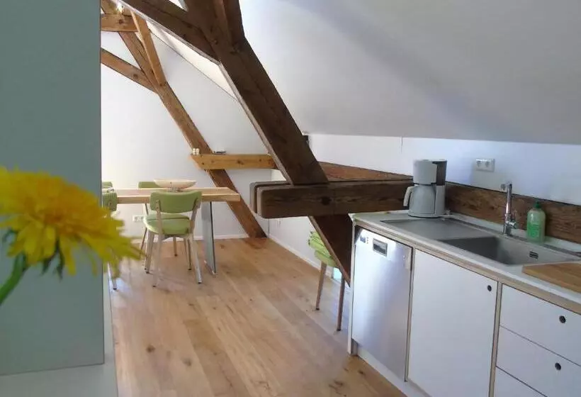 Retkeilymaja Brauhaus 3   Adults Only