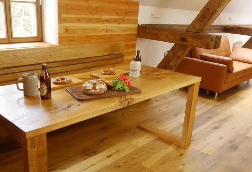 Retkeilymaja Brauhaus 3   Adults Only