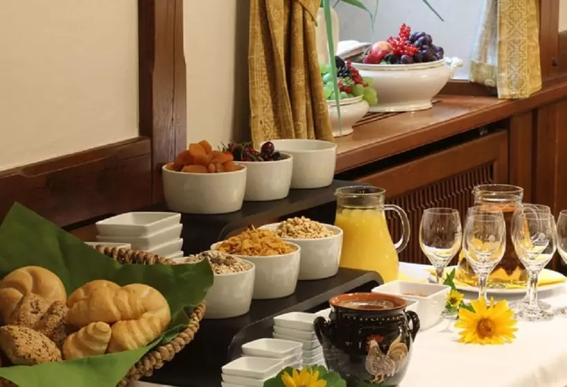 Retkeilymaja Gasthof Zum Schwan