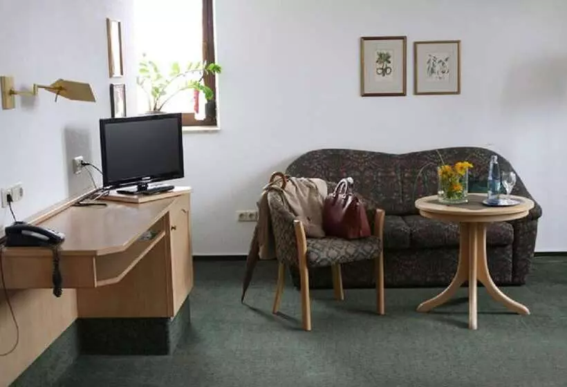 Retkeilymaja Gasthof Zum Schwan