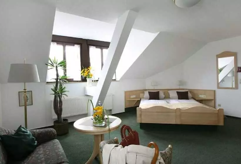 Retkeilymaja Gasthof Zum Schwan