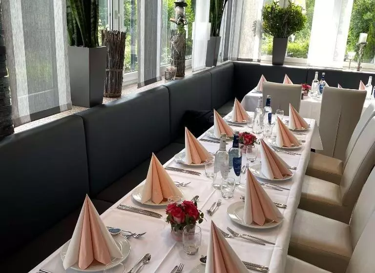 Retkeilymaja Restaurant San Marco