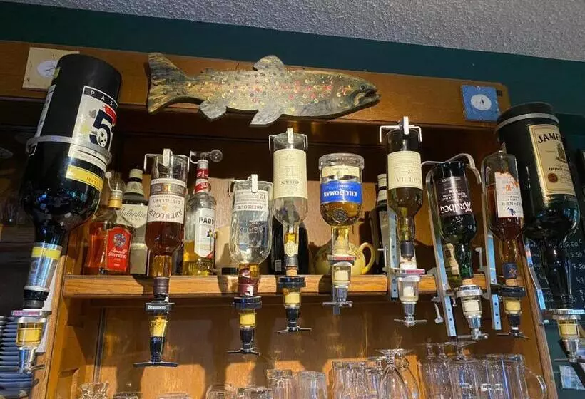 Hotelli Lodge Hôtel De Sommedieue Verdun