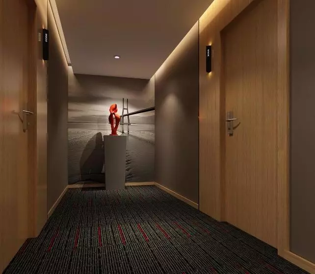 هتل Thank Inn  Jiangsu Zhenjiang Danyang Danjin Road