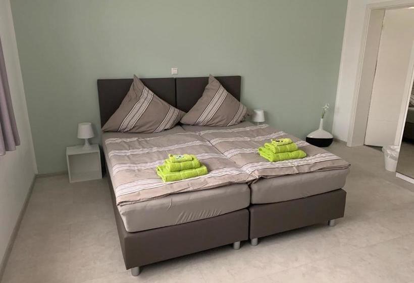 ペンション Das Kleine Schwarze