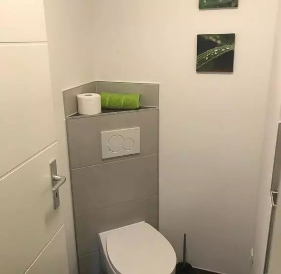 Majatalo Das Kleine Schwarze