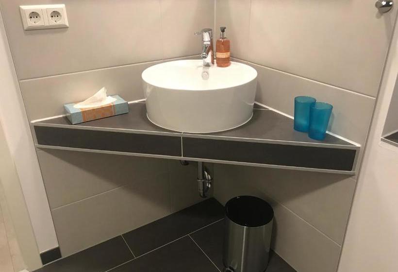 ペンション Das Kleine Schwarze