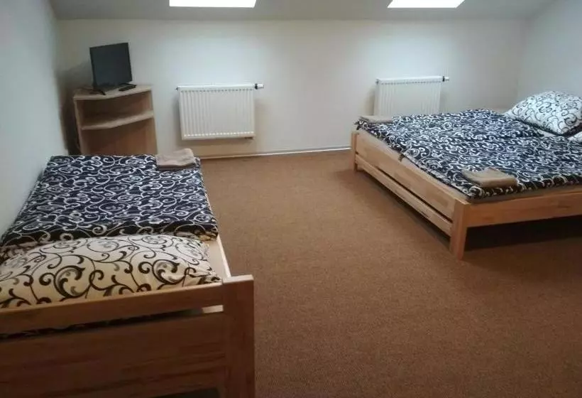 Majatalo Penzion Pod Kaštany Kvasice