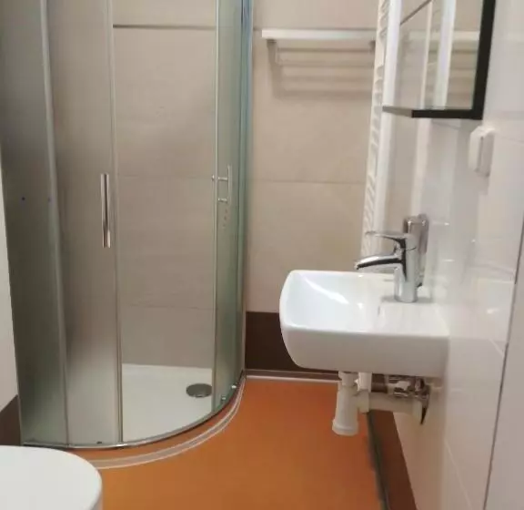 Majatalo Penzion Pod Kaštany Kvasice