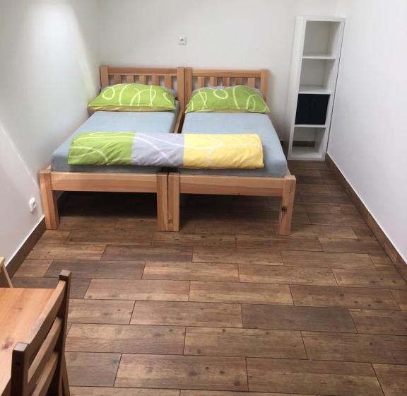 ペンション Penzion U Hujňáků