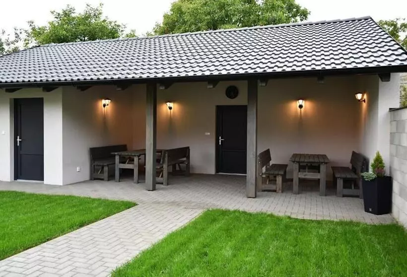 Majatalo Penzion U Hujňáků