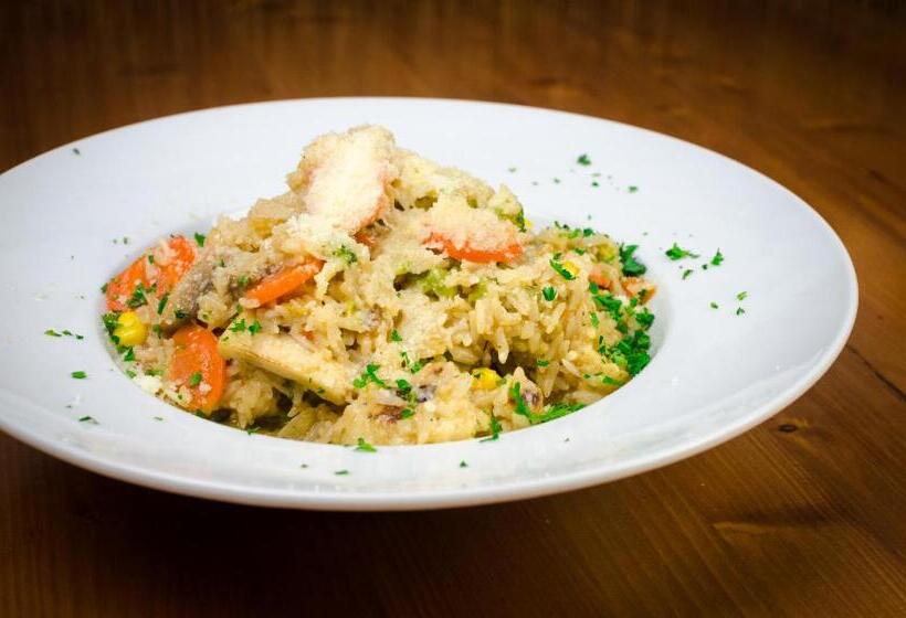 펜션 Penzion U Kostela