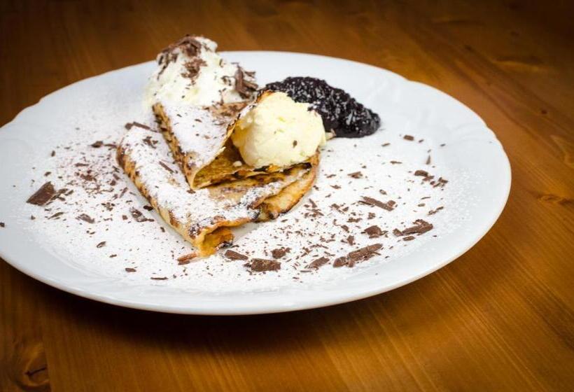 펜션 Penzion U Kostela