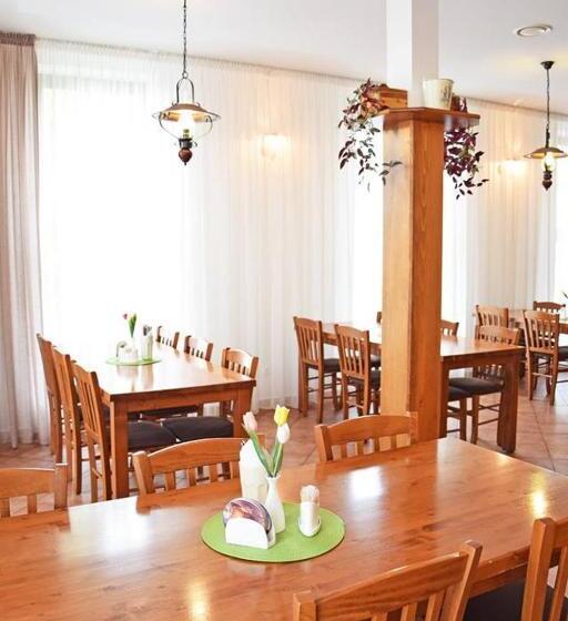 펜션 Penzion U Kostela