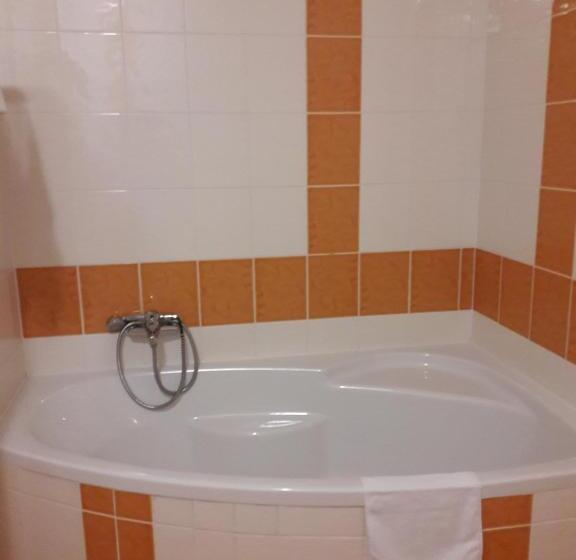 펜션 Penzion U Kostela