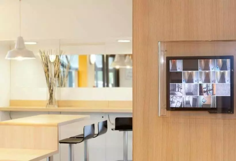 ホテル F1 Valenciennes Douchy Les Mines