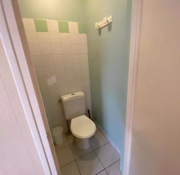 Hotelli Hôtel Au Bon Landais