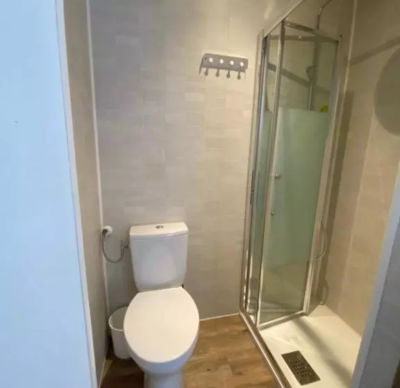 Hotelli Hôtel Au Bon Landais