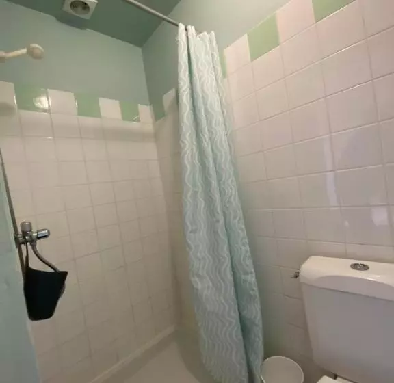 Hotelli Hôtel Au Bon Landais