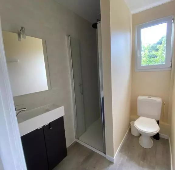 Hotelli Hôtel Au Bon Landais