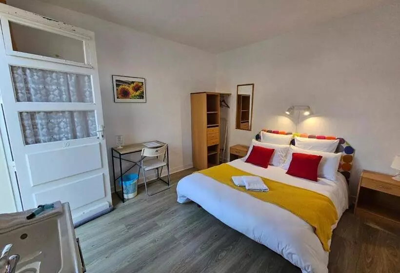 Hotelli Hôtel Au Bon Landais