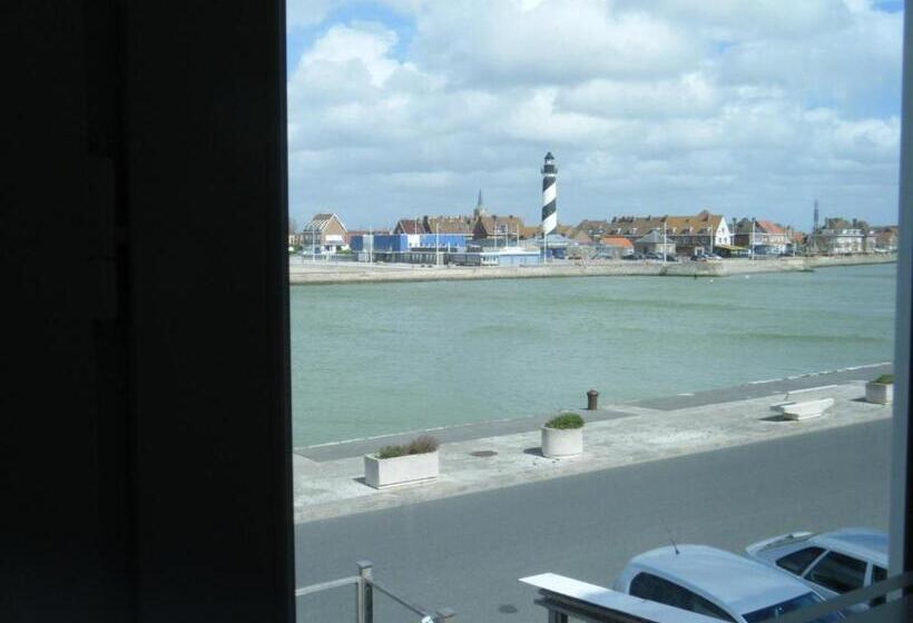 Отель L'univers