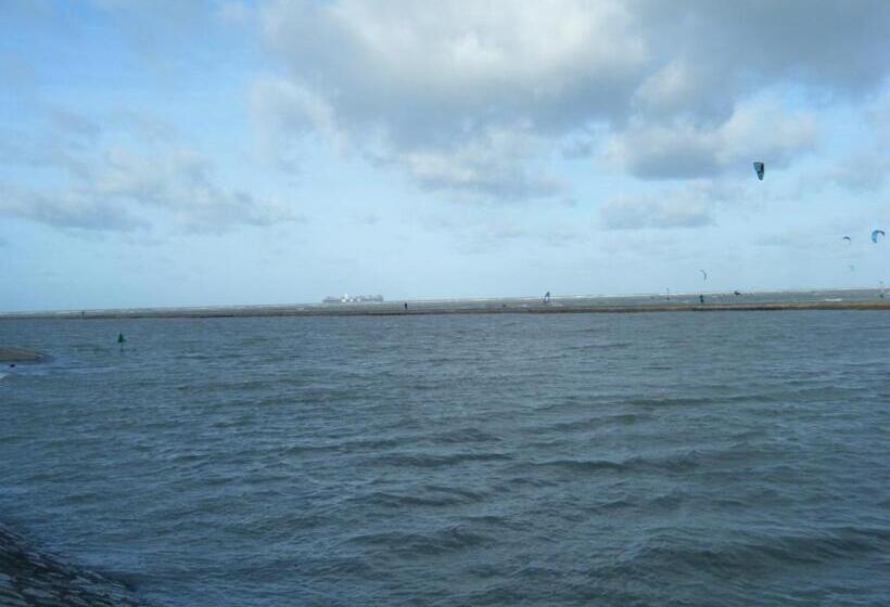 Отель L'univers