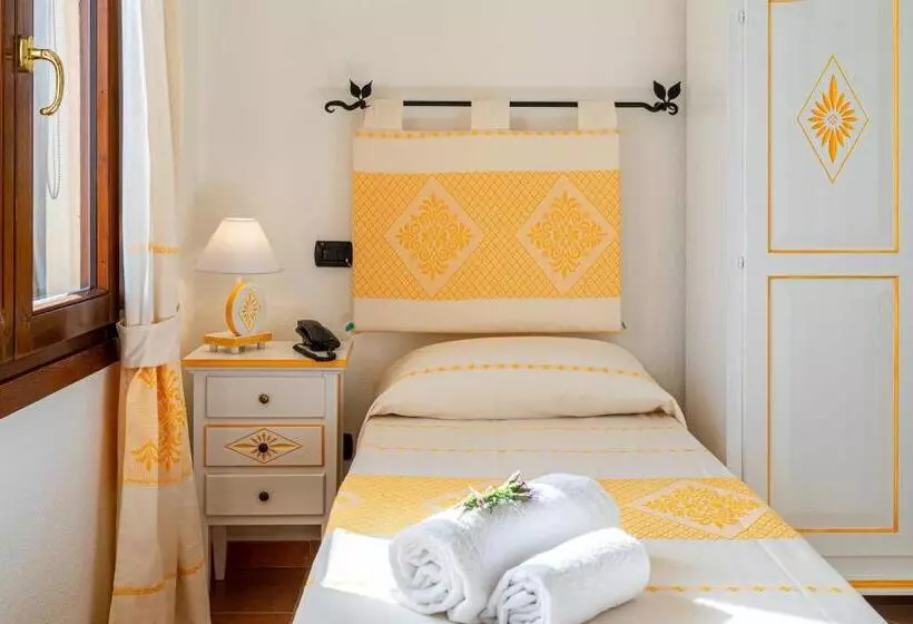 Hotelli Trinità Dei Corsari