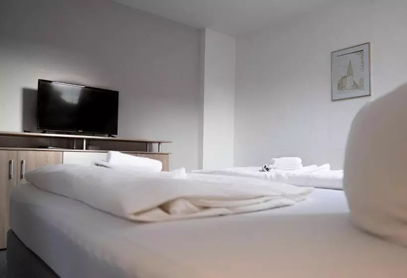 Majatalo Gasthof  Zum Reifberg