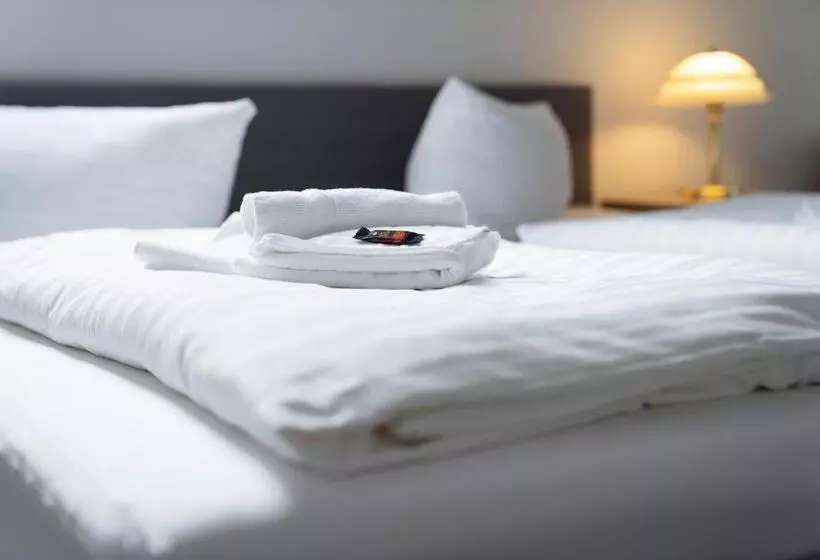 Majatalo Gasthof  Zum Reifberg