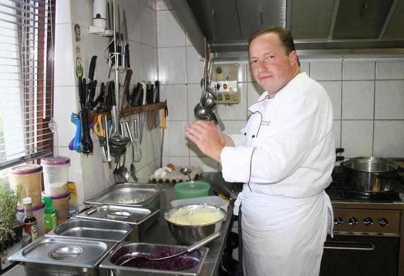 펜션 Gasthof  Zum Reifberg