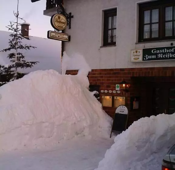 Majatalo Gasthof  Zum Reifberg