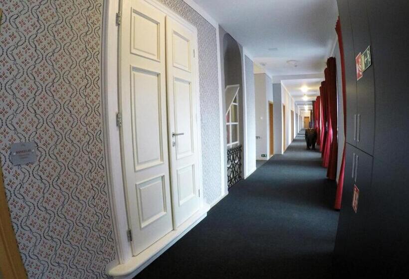 Panzió Penzion U Tri Statkaru