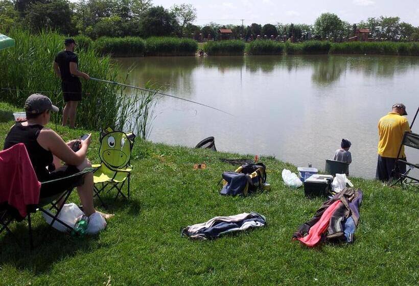 Tó  Party Panoráma Panzió & Wellness