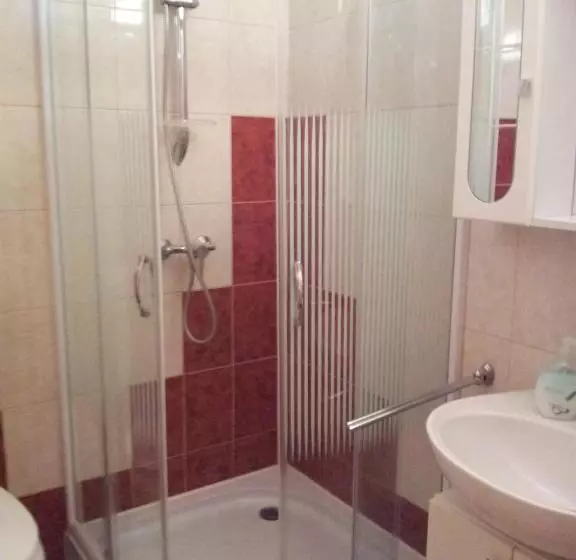 Tó  Party Panoráma Panzió & Wellness