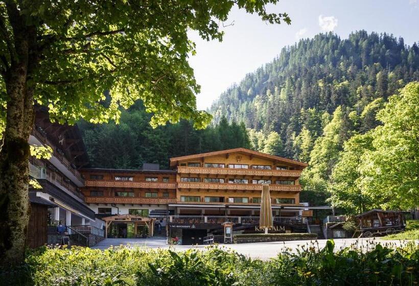 Общежитие Das Naturhotel Die Eng