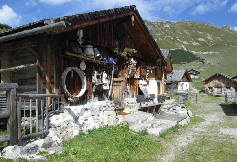 Общежитие Das Naturhotel Die Eng