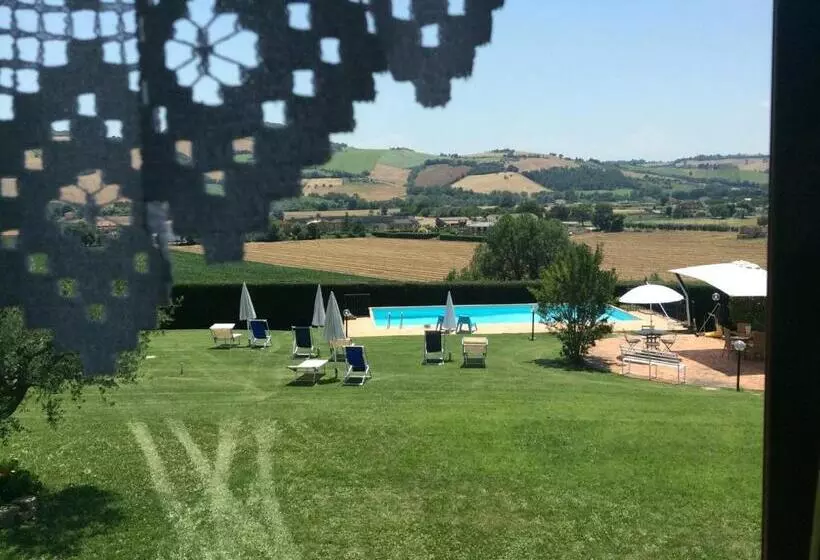 تختخواب و صبحانه Il Gallo Del Vicino