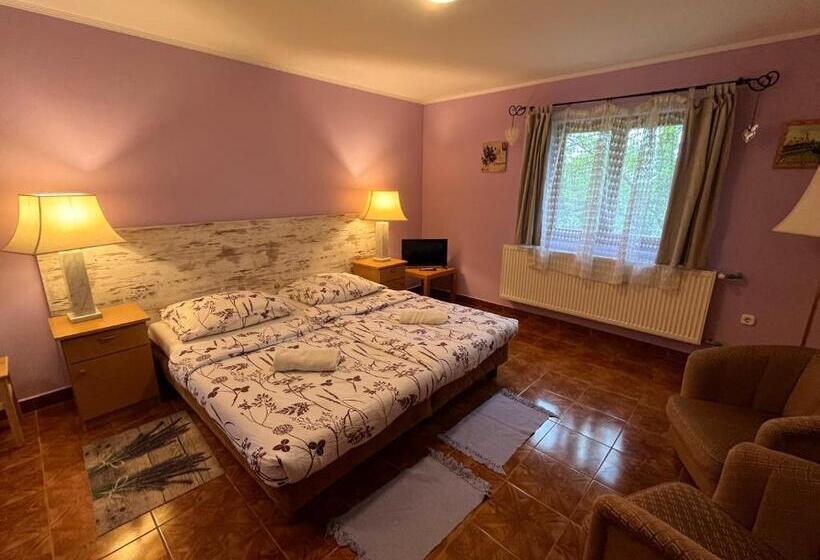 膳宿费 Erdei Vendégház