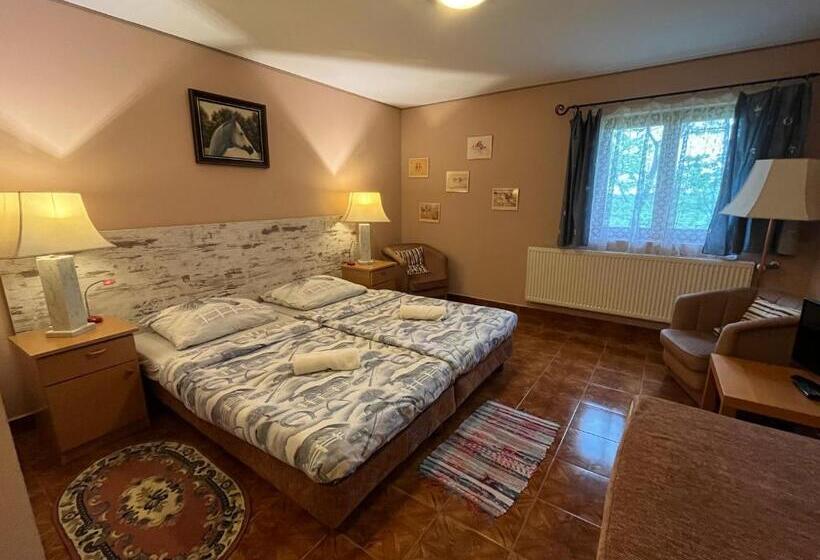 膳宿费 Erdei Vendégház