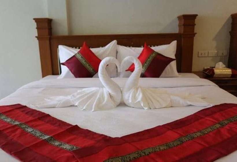 住所  Krabi Redwood Resort