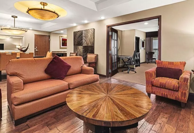 Embassy Suites By Hilton San Marcos Hotel Conference Center