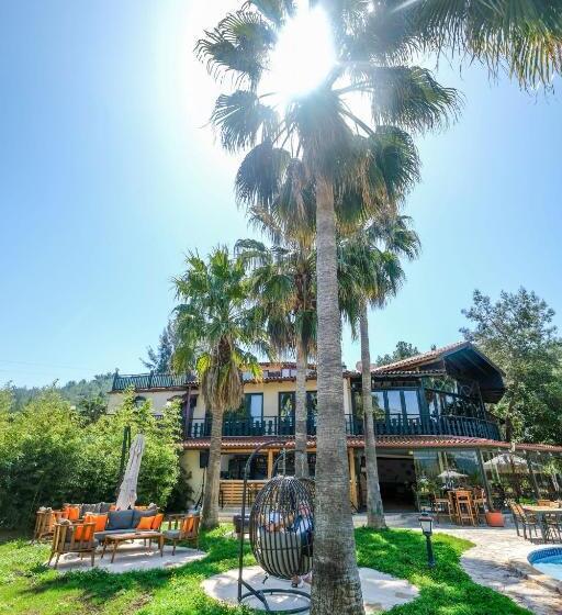 בית מלון כפרי Berke Ranch & Nature