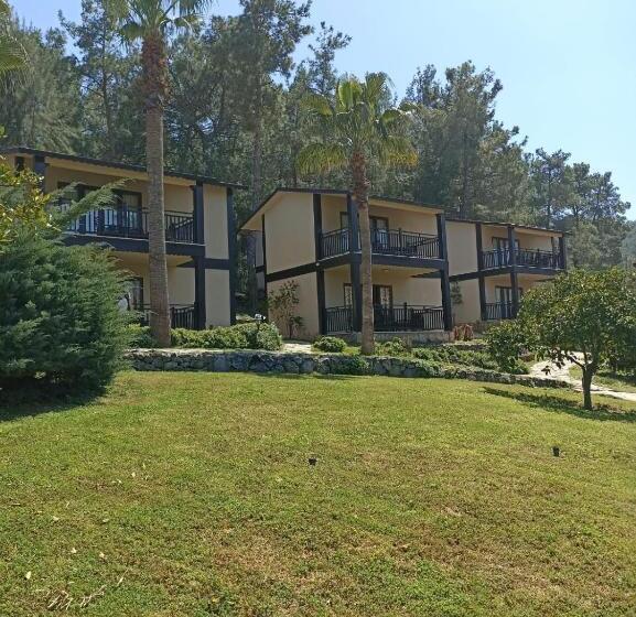 בית מלון כפרי Berke Ranch & Nature