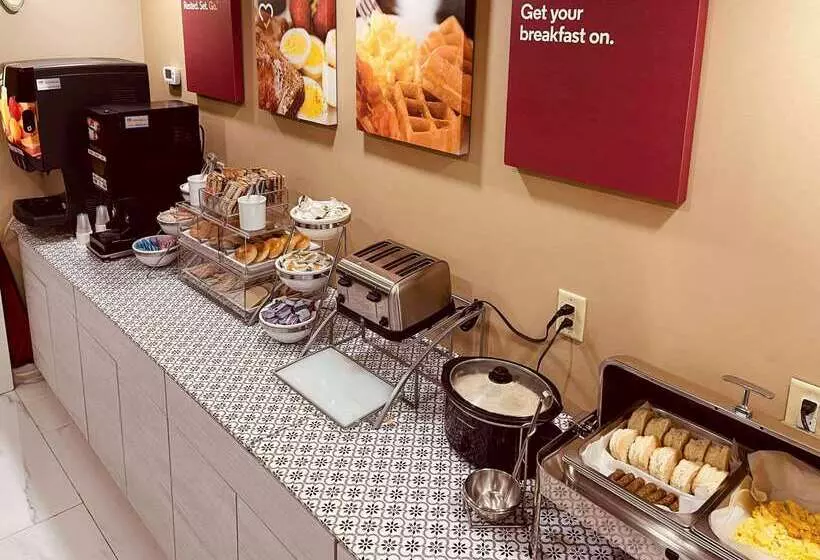 Hotel Comfort Suites Kings Bay Naval Base Area