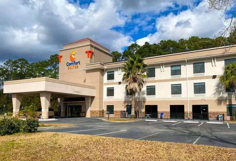 Hotel Comfort Suites Kings Bay Naval Base Area