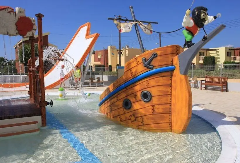 Hotelli Electra Beach Holiday Village
