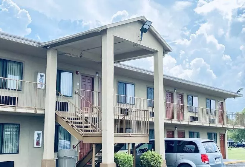 هتل Executive Inn Kingsville