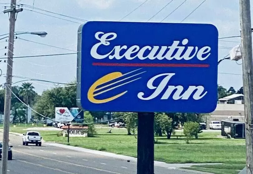 هتل Executive Inn Kingsville